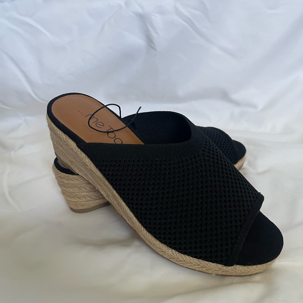 Me Too Espadrille Black Slip On Wedge NWT
